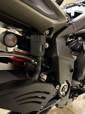Cache de bocal de frein arrière – Triumph Street Triple 765 – Image 2