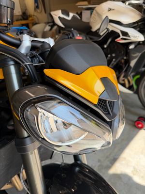 Saute-vent personnalisable – Triumph Street Triple 765 R / RS / RX / Moto2 – Image 4
