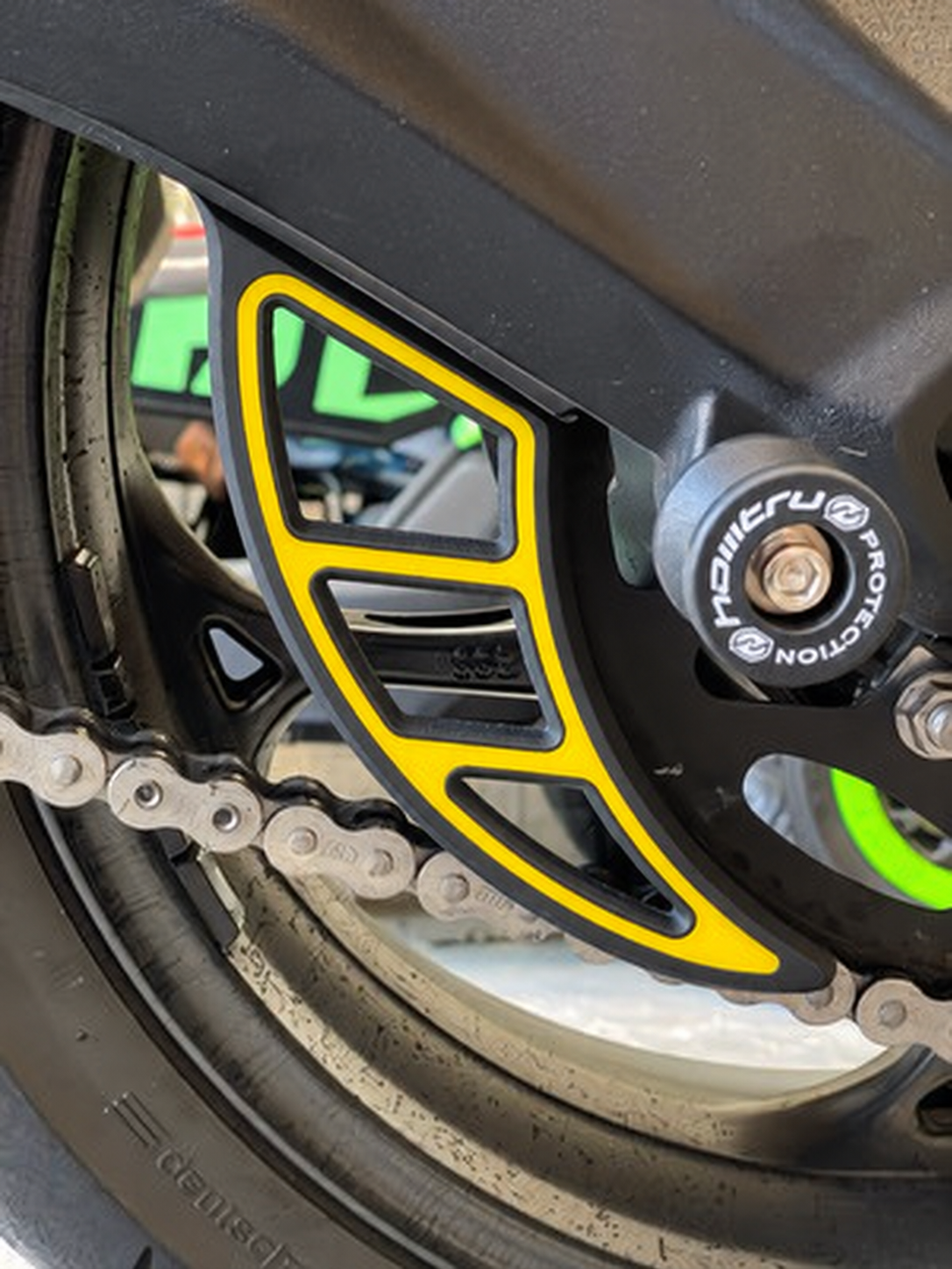 Protection de couronne personnalisable – Triumph Street Triple 765 – Image 2