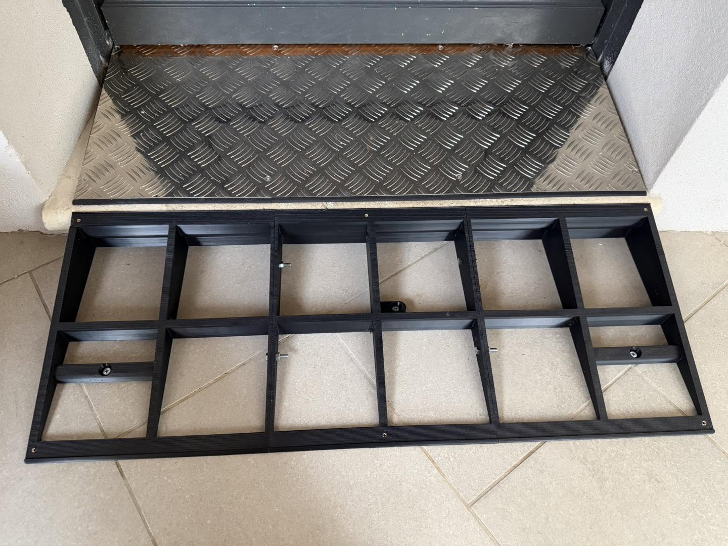Structure ASA de la rampe Proto’Nim sur mesure, avant pose de la plaque aluminium.